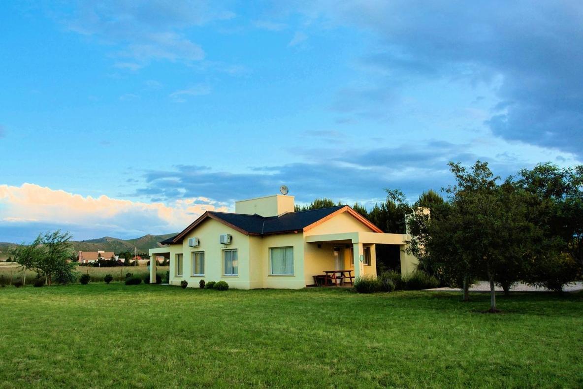Вилла Cabanas De Las Pinturas Сьерра-де-ла-Вентана Экстерьер фото