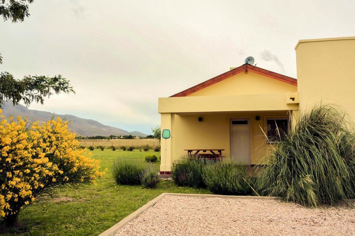 Вилла Cabanas De Las Pinturas Сьерра-де-ла-Вентана Экстерьер фото