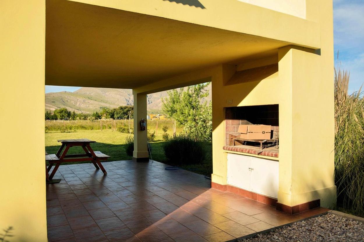 Вилла Cabanas De Las Pinturas Сьерра-де-ла-Вентана Экстерьер фото