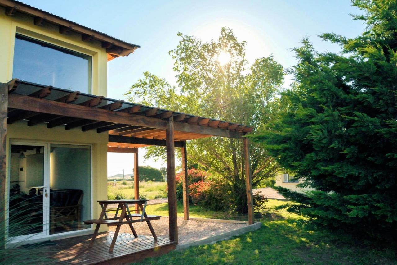 Вилла Cabanas De Las Pinturas Сьерра-де-ла-Вентана Экстерьер фото