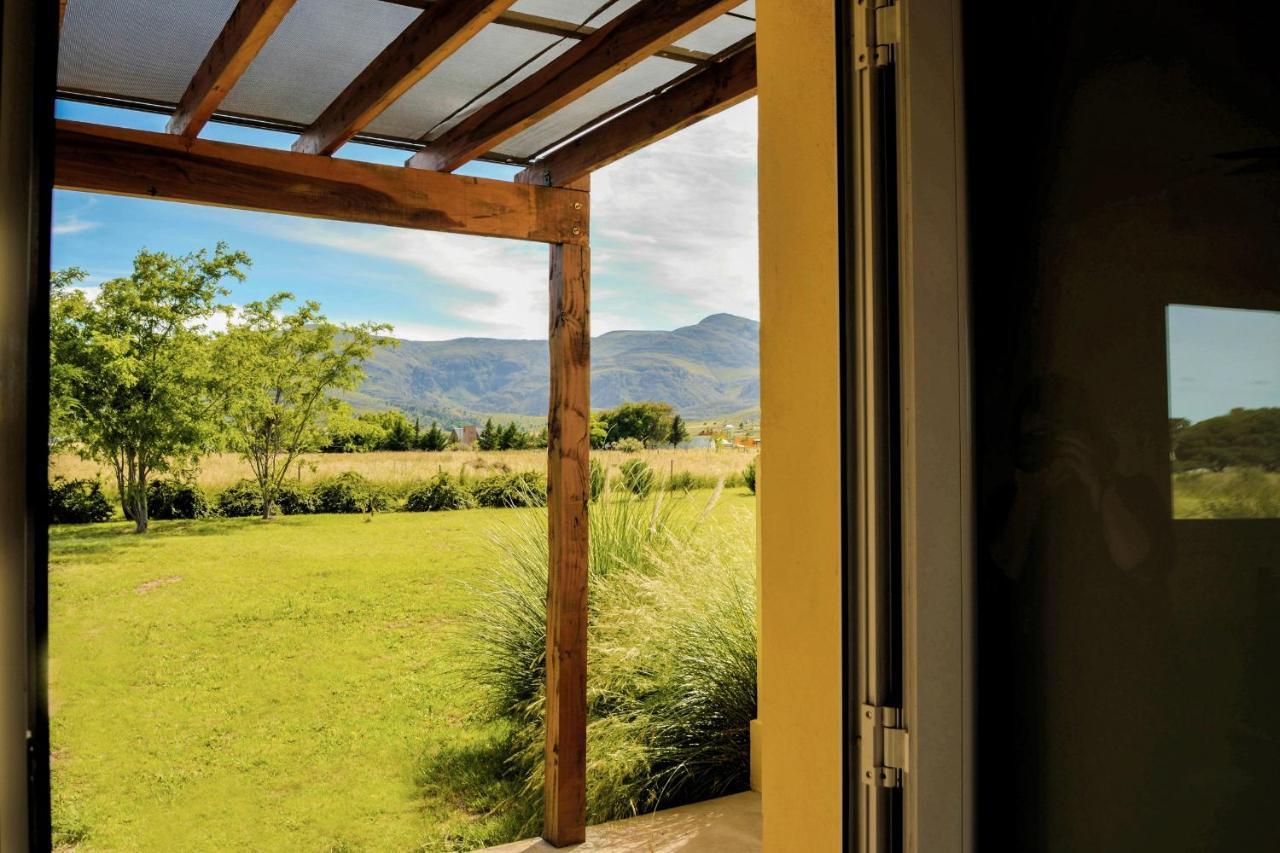 Вилла Cabanas De Las Pinturas Сьерра-де-ла-Вентана Экстерьер фото