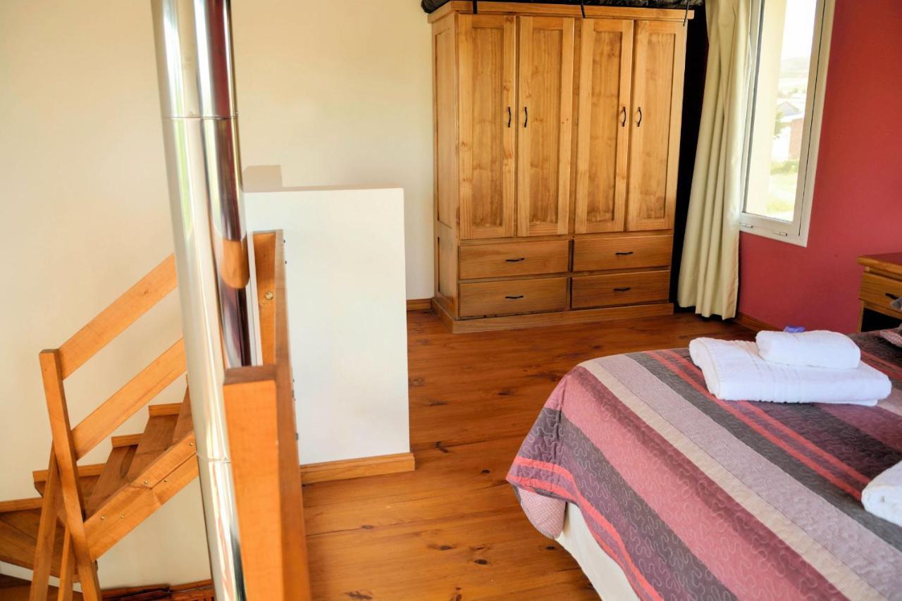 Вилла Cabanas De Las Pinturas Сьерра-де-ла-Вентана Экстерьер фото
