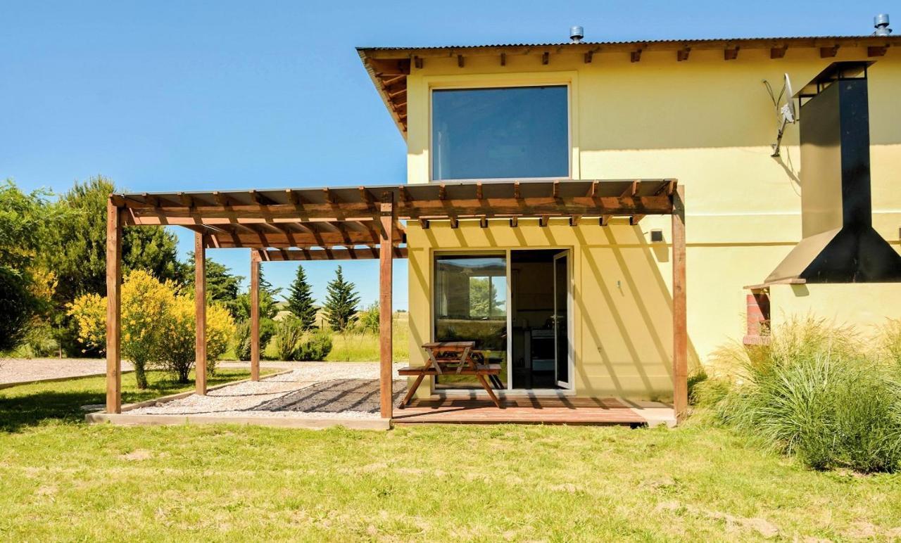 Вилла Cabanas De Las Pinturas Сьерра-де-ла-Вентана Экстерьер фото